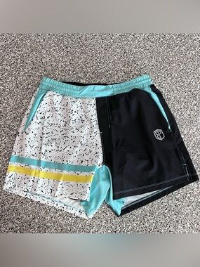 Born Primitive Athletic Shorts Men’s Small